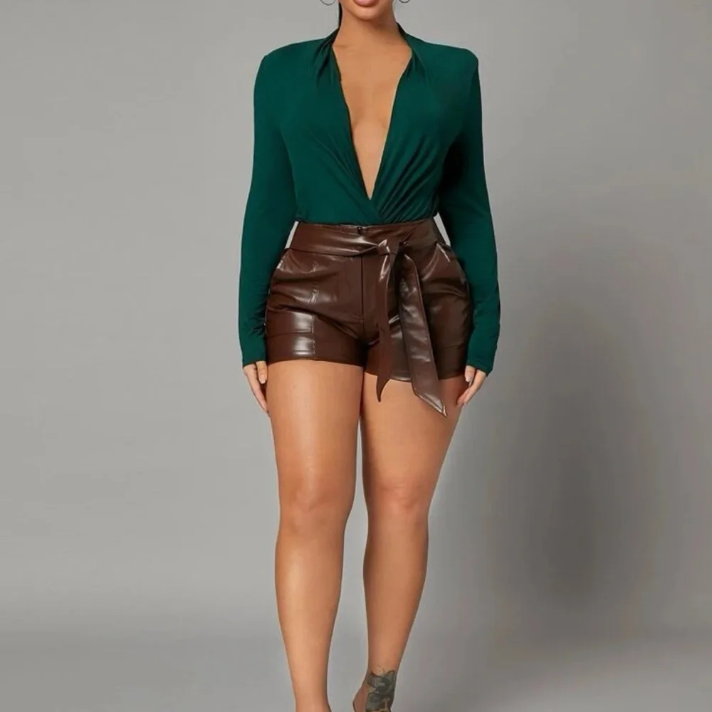 Solid Ruched Plunging Neck Tee - Picture 2 of 5